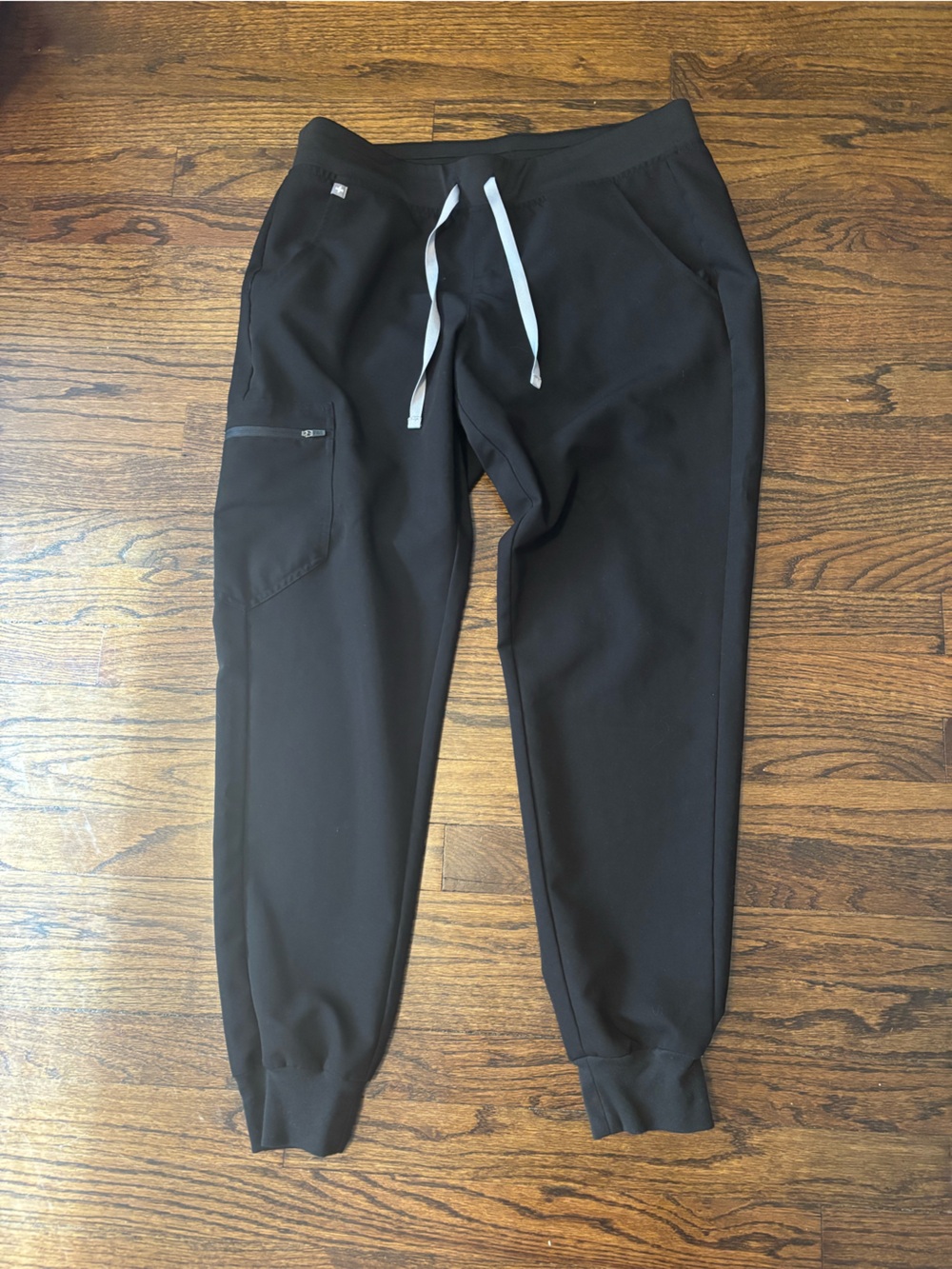 NWOT Figs Zamora Joggers Size Large